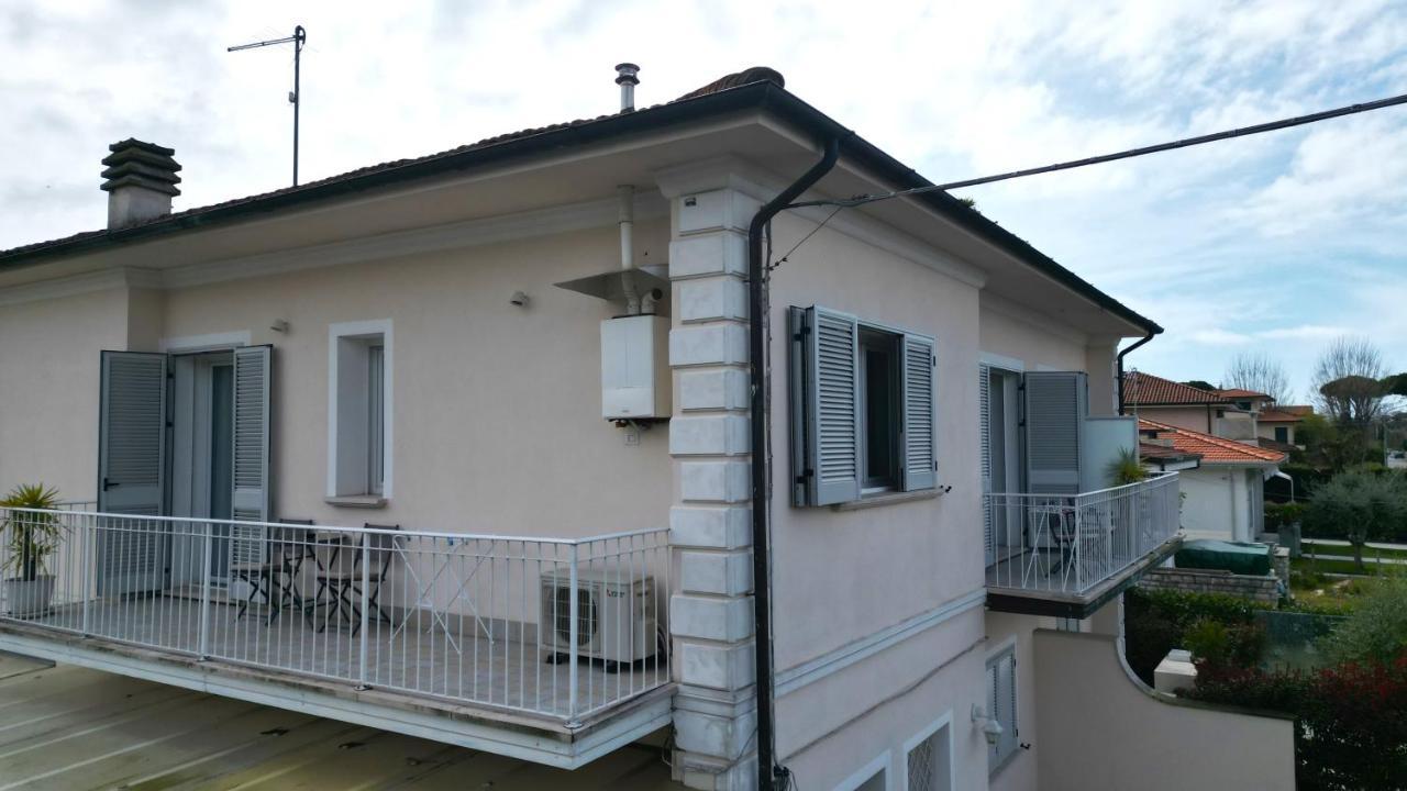 La Brise Marina di Pietrasanta Exterior foto